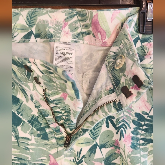 Old Navy Tropical Leaf Print Ankle Length Pixie Pants Size 8 Regular - Picture 8 of 12